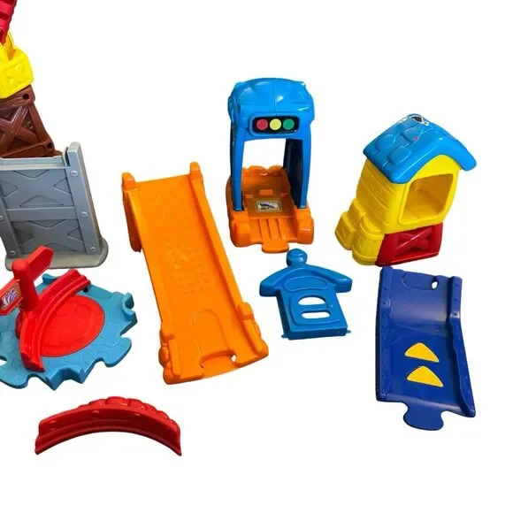 VTech Go! Go! Smart Wheels HUGE 80+ Pc Lot Train‎ Crane Tracks Construction - Picture 10 of 15